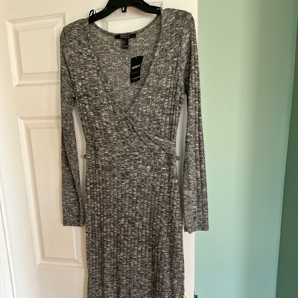 Forever 21 knit dress. Long style. NWT. Size L